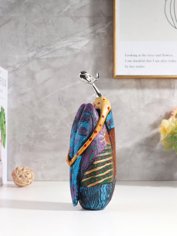 Abstract Resin Art Figurine Decorative Accessory